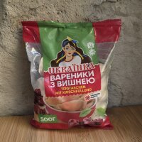 Wareniki mit Kirschen